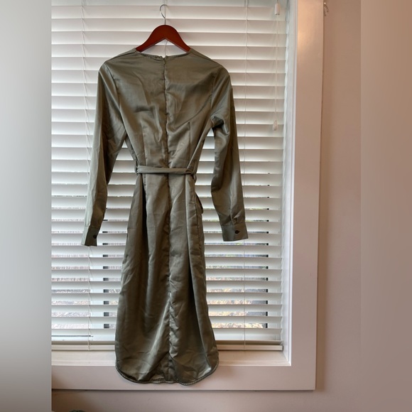 NEW Nasty Gal Sage Green Satin Long Sleeve Dress - Picture 4 of 7